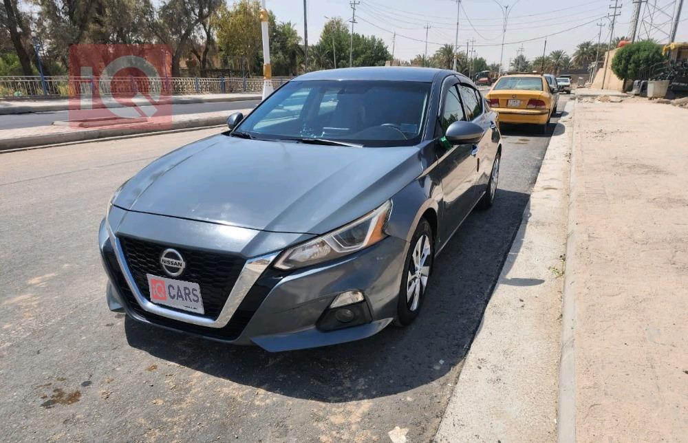 نيسان ألتيما